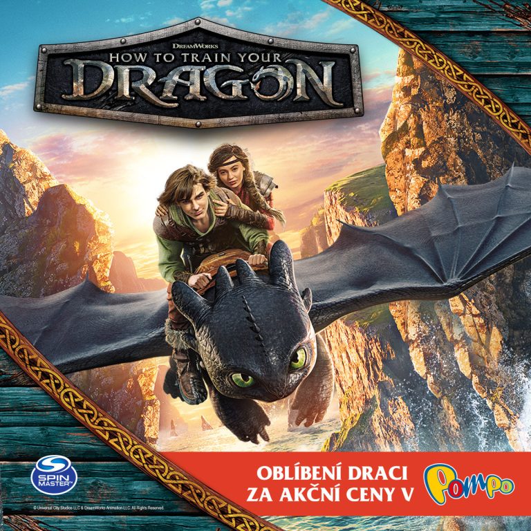 Dva lidé letí na drakovi nad horami